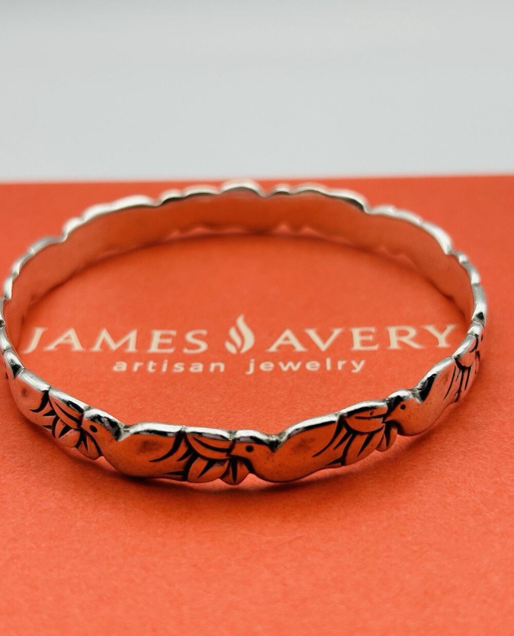 HTF James Avery Retired Sterling Silver Dove/Bird In Flight Eternity Bracelet 7"